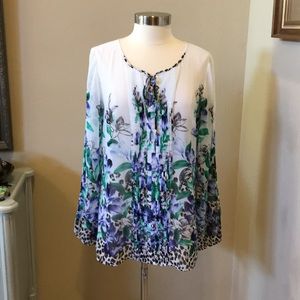 Tie-neck blouse with pin-tucked pleats